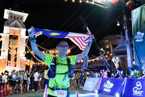 BIB: 5100
                            <button type="button" onclick="openModal(21897262)" class="btn btn-primary btn-sm float-right btn-popup" data-toggle="modal" data-target=".modal-high-quality">
                        <i class="fas fa-shopping-cart"></i> Add to Cart
                    </button>
                                            <button type="button" onclick="isThisMe(21897262, true)" class="btn btn-success btn-sm float-right btn-popup btn-isme hidden" data-toggle="tooltip" data-placement="bottom" title="นี่คือรูปของคุณใช่ไหม คลิกที่นี่เพื่อเอาเข้าอัลบั้ม">
                        <i class="fas fa-plus"></i> Add to album
                    </button>
                    <button type="button" onclick="isThisMe(21897262, false)" class="btn btn-warning btn-sm float-right btn-popup btn-isnotme hidden">
                        <i class="fas fa-ban"></i> Remove from album
                    </button>